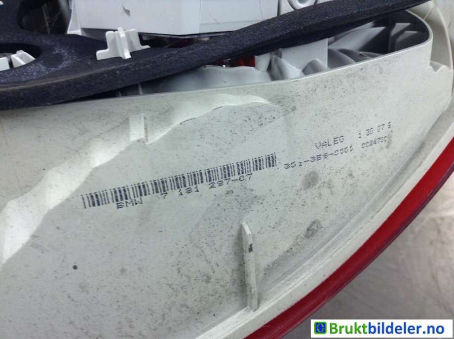 Baklykt venstre til BMW 1-Serie 2004-2011 (E81/E82/E87/E88) (E81/E82/E87/E88) (BMW|7 181 297-07|301 359 0000|)