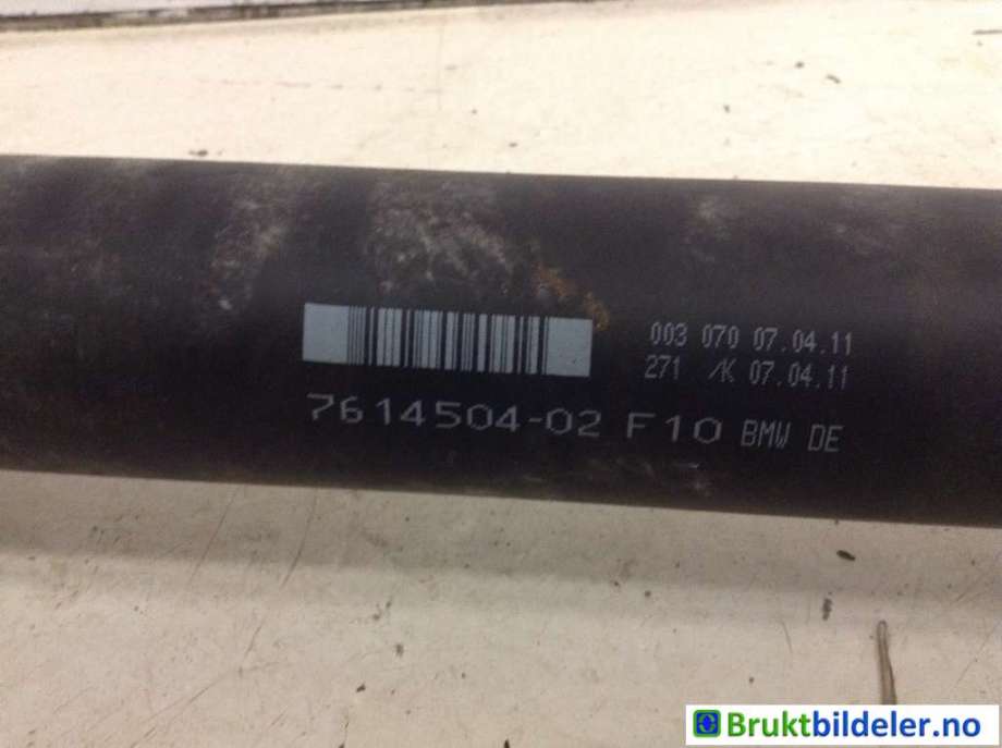 Mellomaksel til BMW 5-Serie 2010-2017 (F10/F11) (F10/F11) (BMW|7614504-02|)