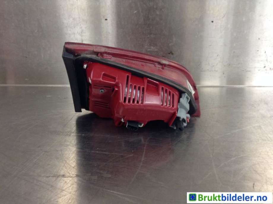 Baklykt høyre indre til Audi A4, Allroad 2009-2016 (Type I) (B8) (B8) (AUDI|8K9 945 094 E|)