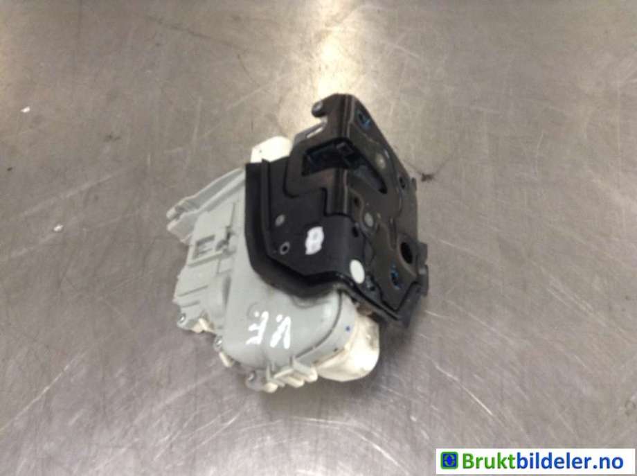 Låsekasse venstre foran til Audi A4, Allroad 2009-2016 (Type I) (B8) (B8) (AUDI|8J1 837 015 C|)