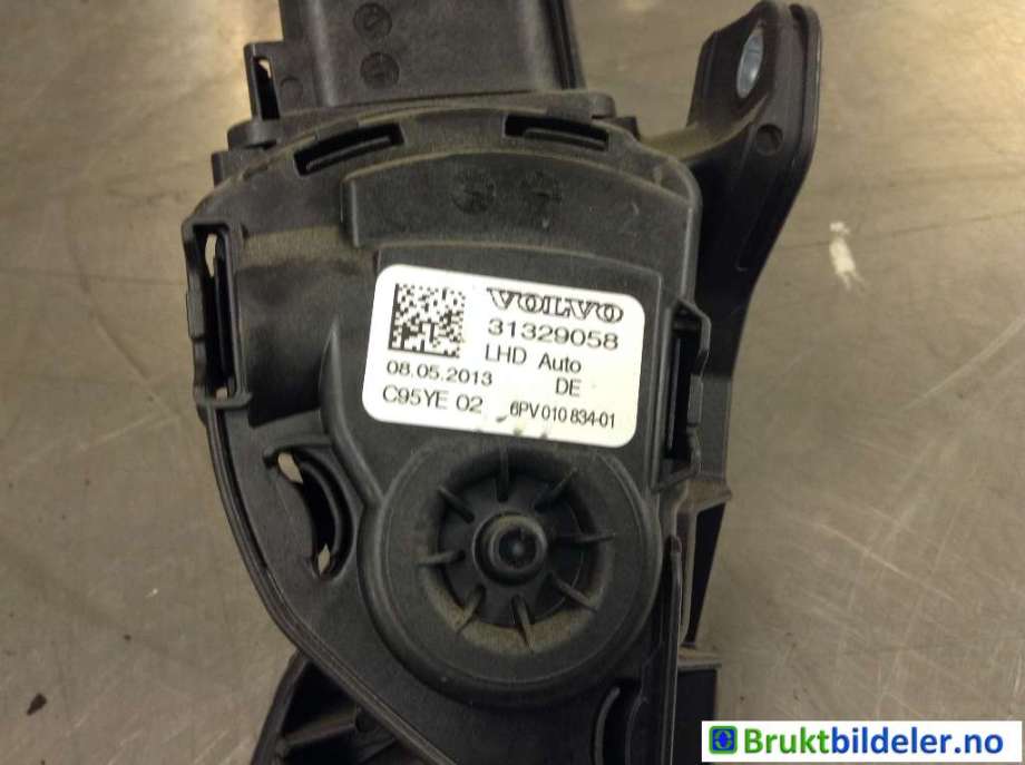 Pedal gass til Volvo XC70 2014-2016 (Type II, Fase 2)  (VOLVO|31329058|6PV 010 834-01|)