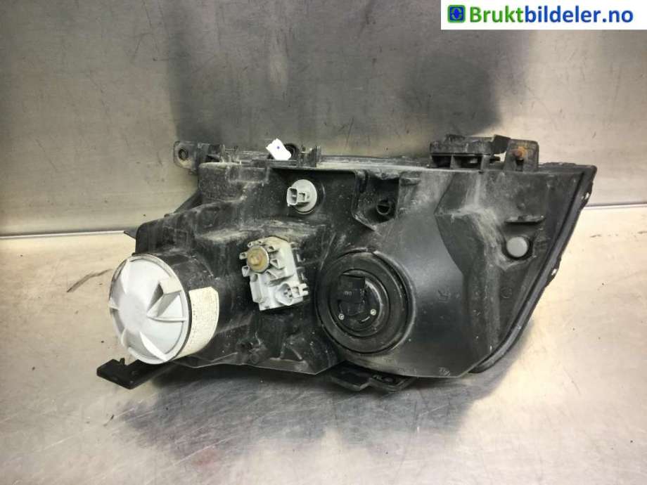 Frontlykt høyre xenon til Suzuki Grand Vitara 2005-2015 (Type III)  (SUZUKI||100-59079)