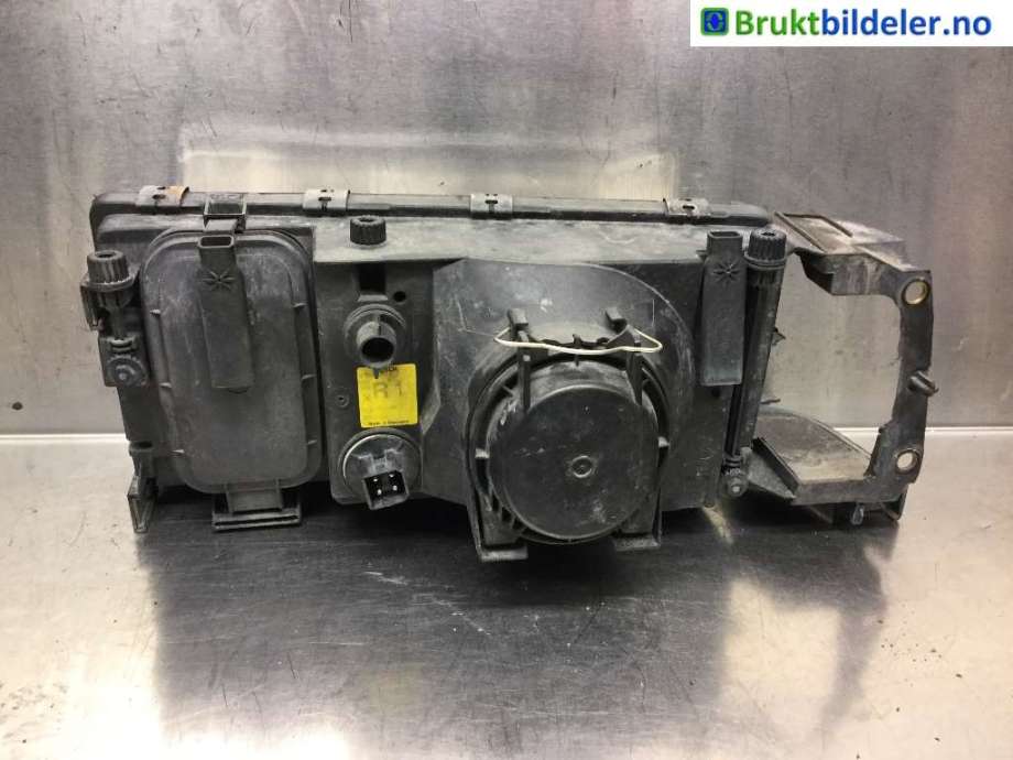 Frontlykt høyre halogen til Volvo 940 1990-1998 (VOLVO||0 301 078 152)