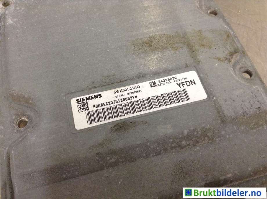 Styreenhet motor til Cadillac CTS 2003-2009  (CADILLAC|24228632|5WK33525AQ|)