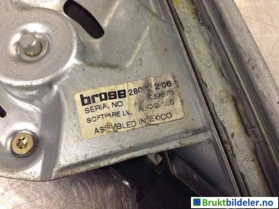 Ruteheis venstre foran til Cadillac CTS 2003-2009  (CADILLAC|2802042|)