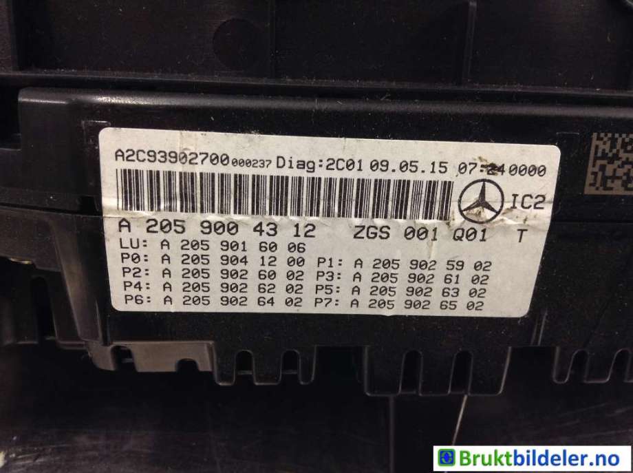 Instrumentpanel til Mercedes C-Klasse 2014-2018 (Fase 1) (W205) (W205) (MERCEDES|A 205 900 43 12|A2C93902700|)