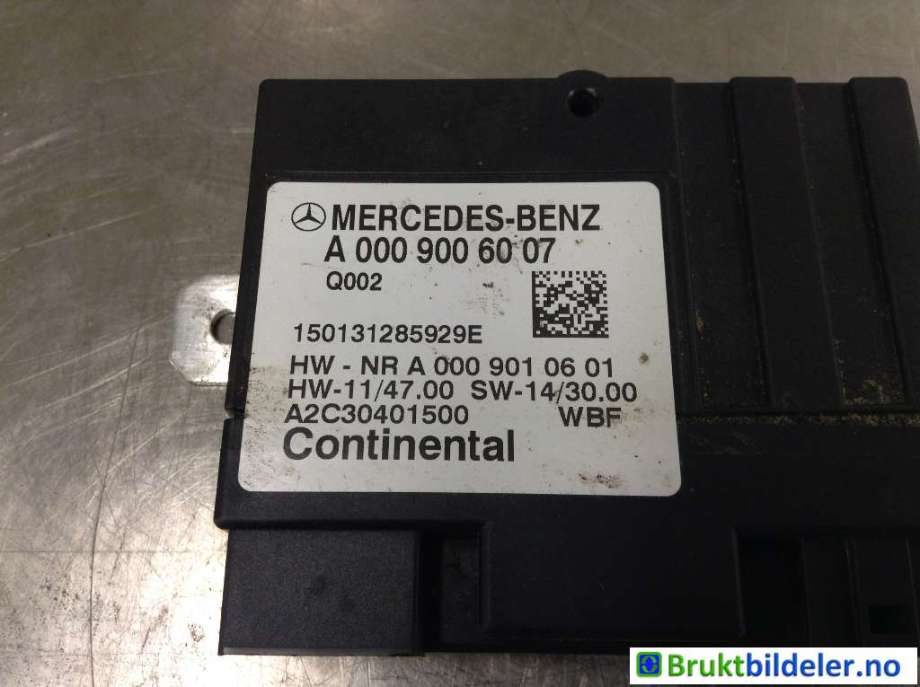 Styreenhet drivstoffpumpe til Mercedes C-Klasse 2014-2018 (Fase 1) (W205) (W205) (MERCEDES|A 000 900 60 07|A2C30401500|)