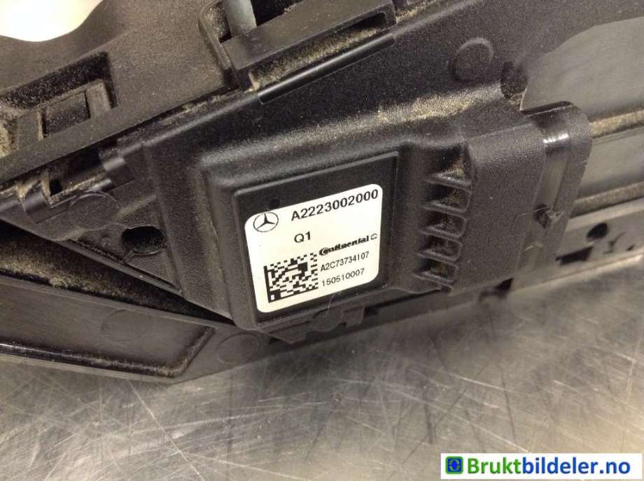 Pedal gass til Mercedes C-Klasse 2014-2018 (Fase 1) (W205) (W205) (MERCEDES|A 222 300 20 00|A2C73661102|)