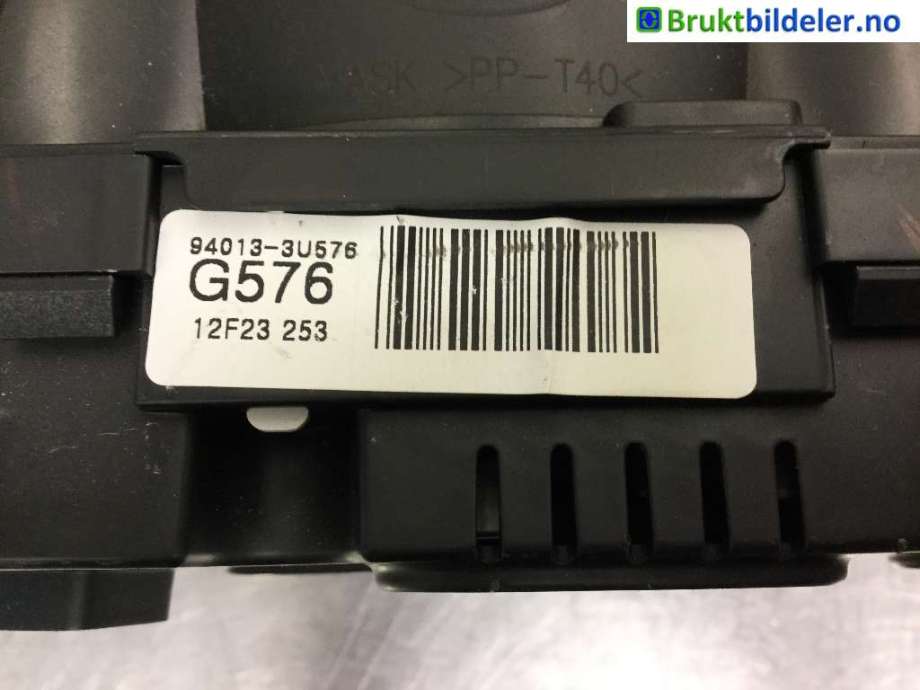 Instrumentpanel til Kia Sportage 2010-2016 (Type III)  (KIA|94013-3U576|)