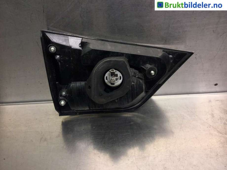 Baklykt høyre indre til Mitsubishi Outlander 2010-2012 (Type II, Fase 2)  (MITSUBISHI|8331A006|)