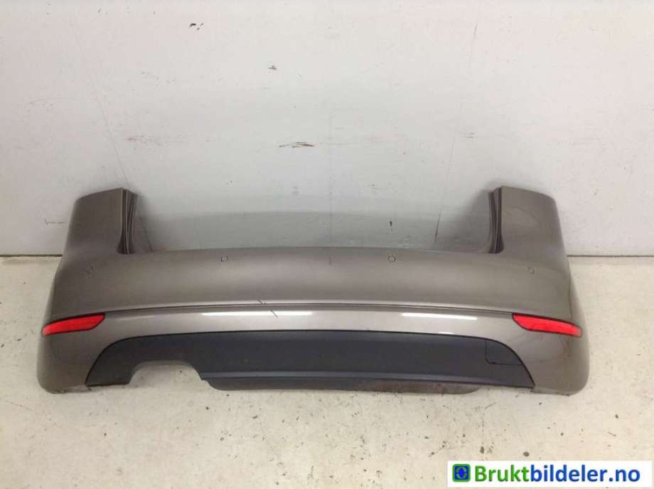 Støtfanger bak til VW Golf, Plus/Cross, 2009-2013 (Fase 2)  (VOLKSWAGEN|5M0 807 417 F)