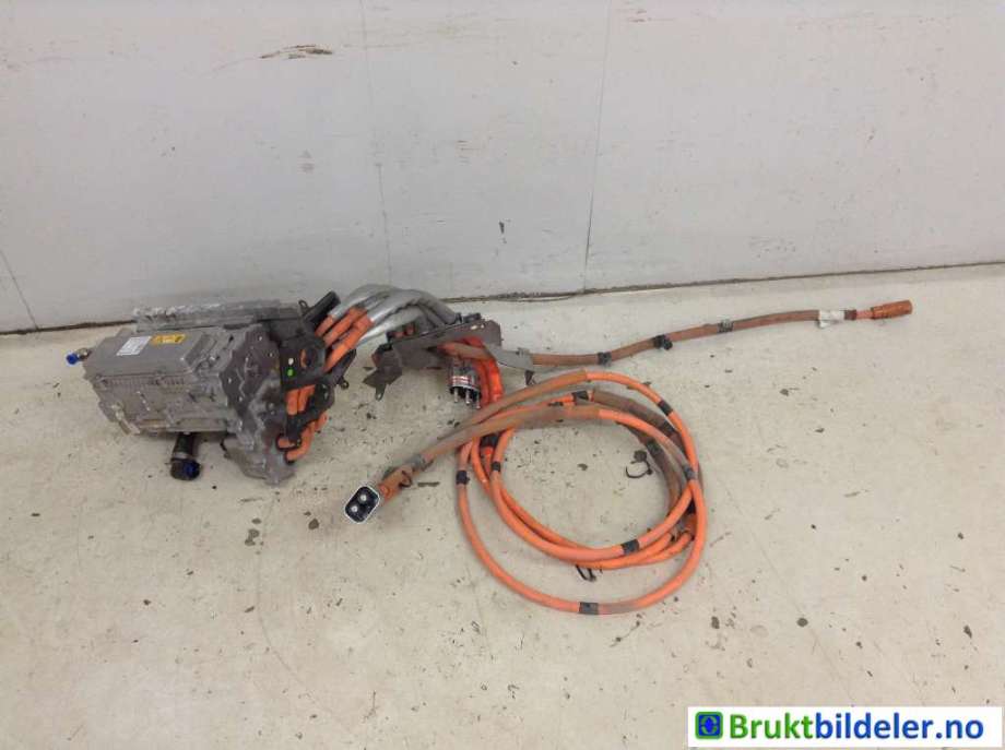 Inverter hybrid til Mercedes C-Klasse, 2014-2018 (Fase 1) (W205) (W205) (MERCEDES|A 205 900 33 13)