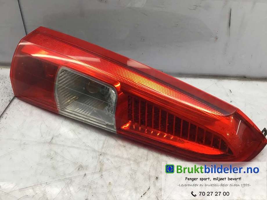 Baklykt venstre til Volvo V70, 2005-2007 (Type II, Fase 2)  (VOLVO|30655374)