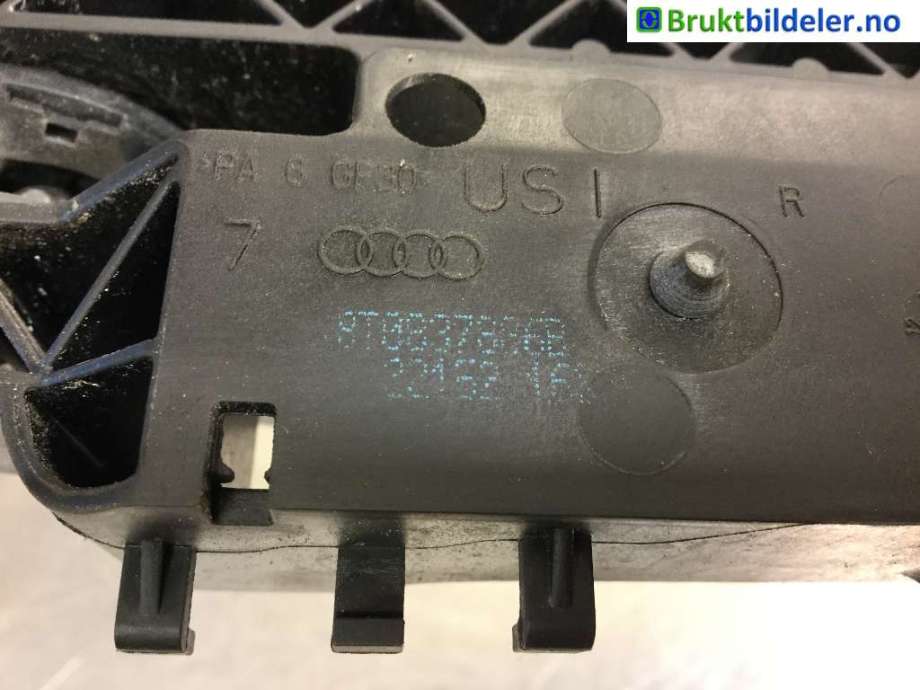Dørhåndtak utv høyre bak til Audi A5 2007-2016 (Type I)  (AUDI|8T0 837 886 B|)