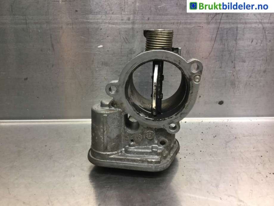 Spjeldhus til BMW 1-Serie 2004-2011 (E81/E82/E87/E88) (E81/E82/E87/E88) (BMW|13 54 7 804 373|)