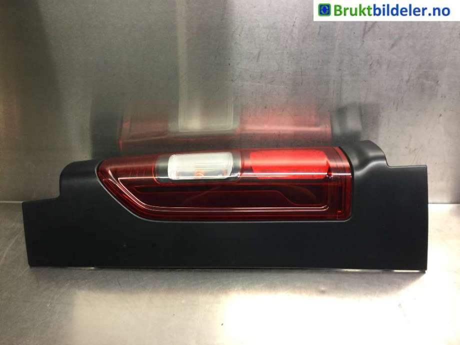 Baklykt venstre til Renault Trafic 2014-->>  (RENAULT|265556737R|)