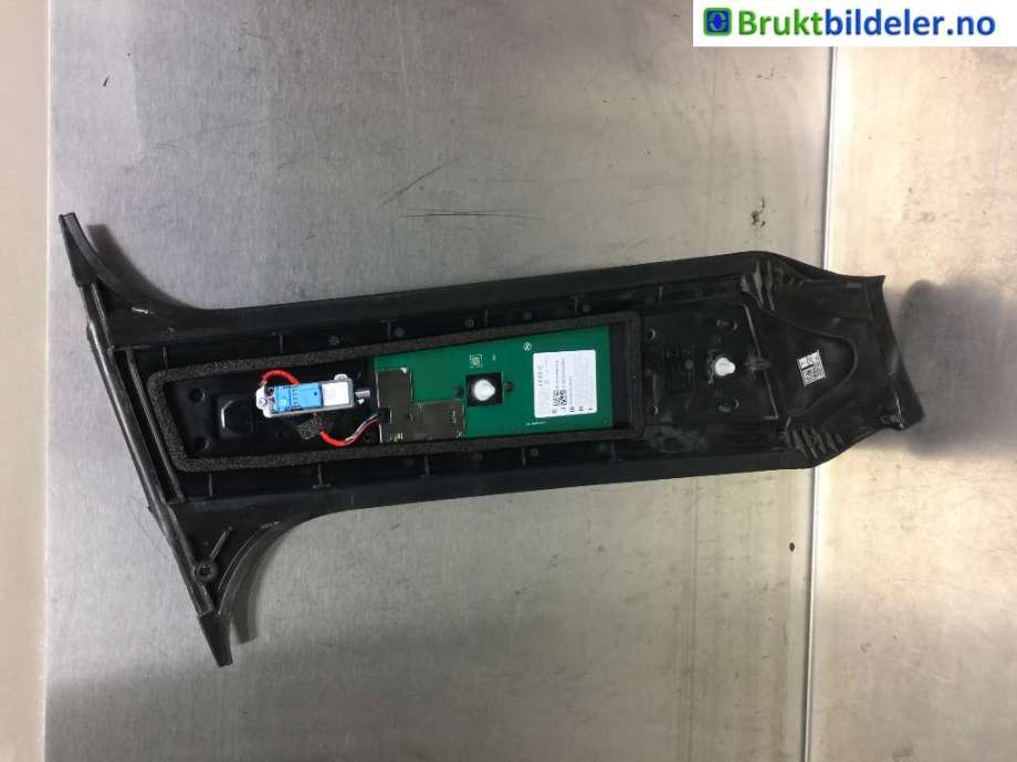 Kamera til Tesla Model Y 2021-2024 (Type I)  (1494241-00-A||1516258-00-E)