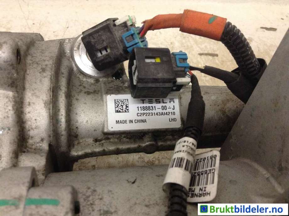 Tannstang elektrisk til Tesla Model Y 2021-2024 (Type I)  (1188831-00-J|GE80226H12|)