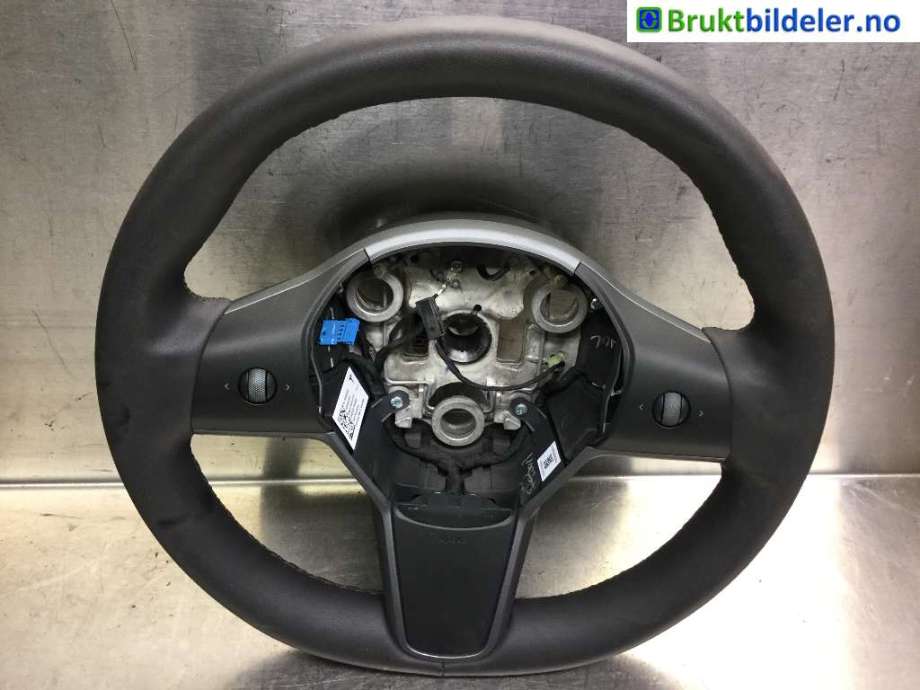 Ratt til Tesla Model Y, 2021-2024 (Type I)  (1626599-00-C)