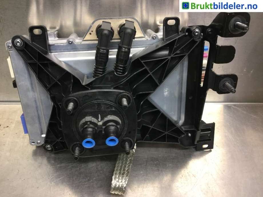 Styreenhet diverse til Tesla Model Y 2021-2024 (Type I) (1684435-00-H|)