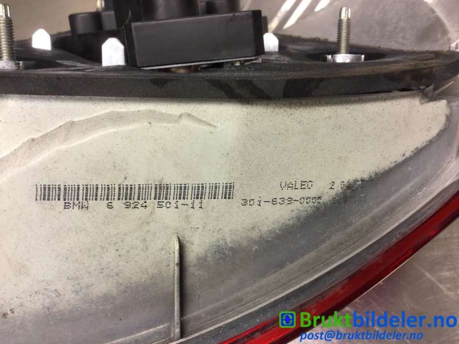 Baklykt venstre til BMW 1-Serie 2004-2011 (E81/E82/E87/E88) (E81/E82/E87/E88) (BMW|7 181 297-07|301 639 0005|)