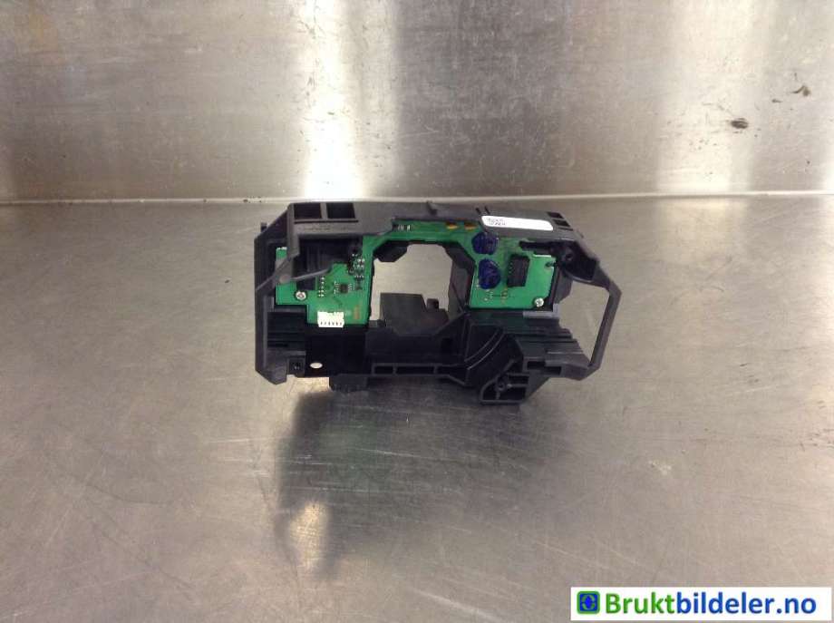 Bryter diverse til Volvo V60/V60 CC, 2013-2018 (Type I, Fase 2)  (VOLVO|31481770)