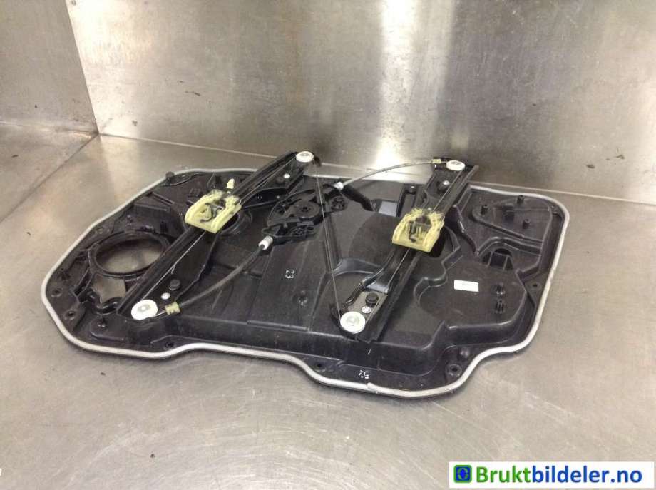 Ruteheis til Volvo V60/V60 CC 2013-2018 (Type I, Fase 2) (VOLVO|31440785||30784310)