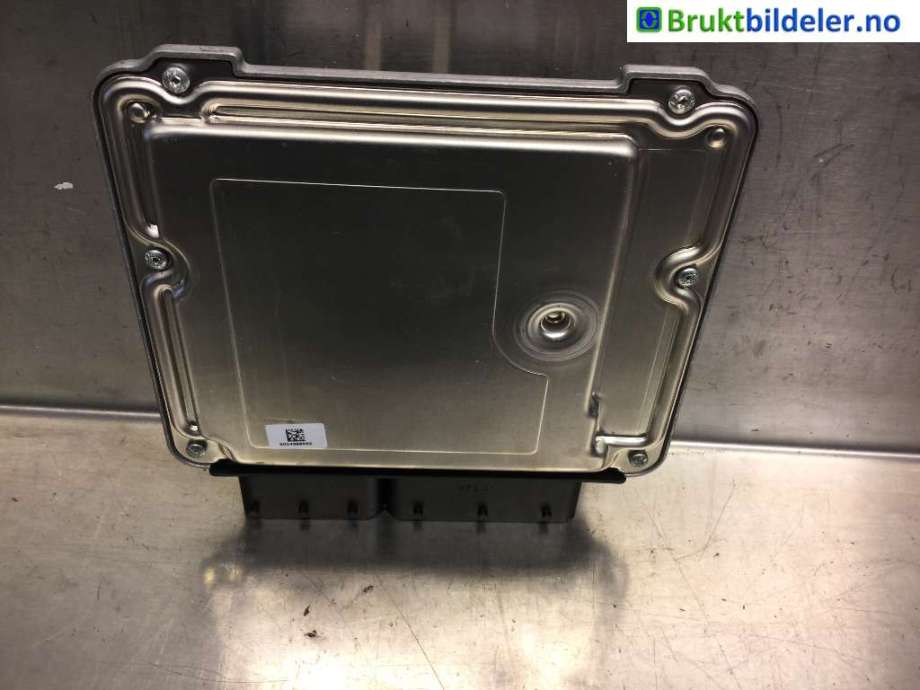 Styreenhet motor til BMW 5-Serie 2010-2017 (F10/F11) (F10/F11) (BMW|8 518 477-01|0 281 018 609|)