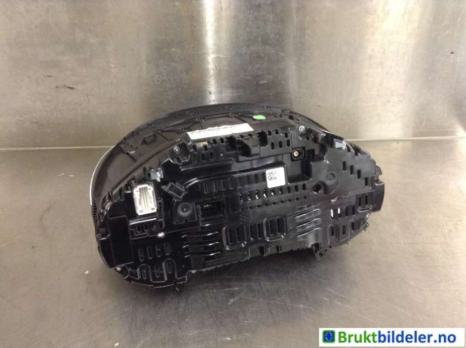 Instrumentpanel til Mercedes C-Klasse 2014-2018 (Fase 1) (W205) (W205) (MERCEDES|A 205 900 55 12|A2C93905100|)