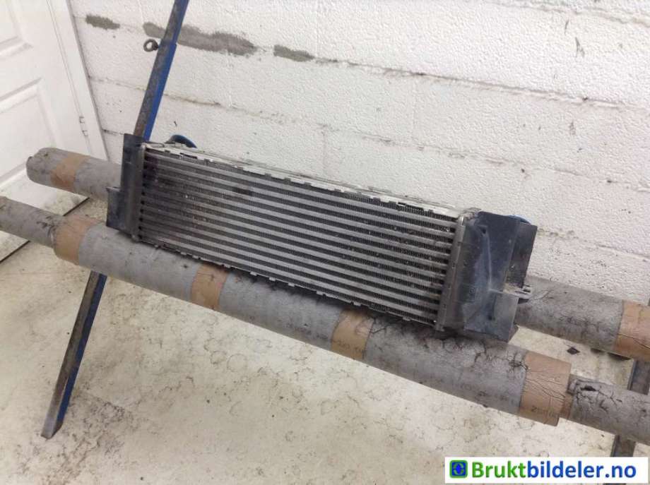 Intercooler til BMW X4, 2014-2018 (F26) (F26) (BMW|17 51 7 823 571-02)