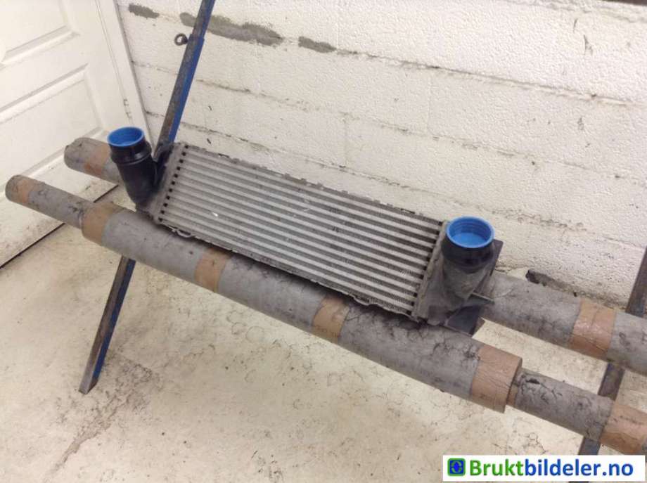 Intercooler til BMW X4 2014-2018 (F26) (F26) (BMW|17 51 7 823 571-02|M149620 E|)