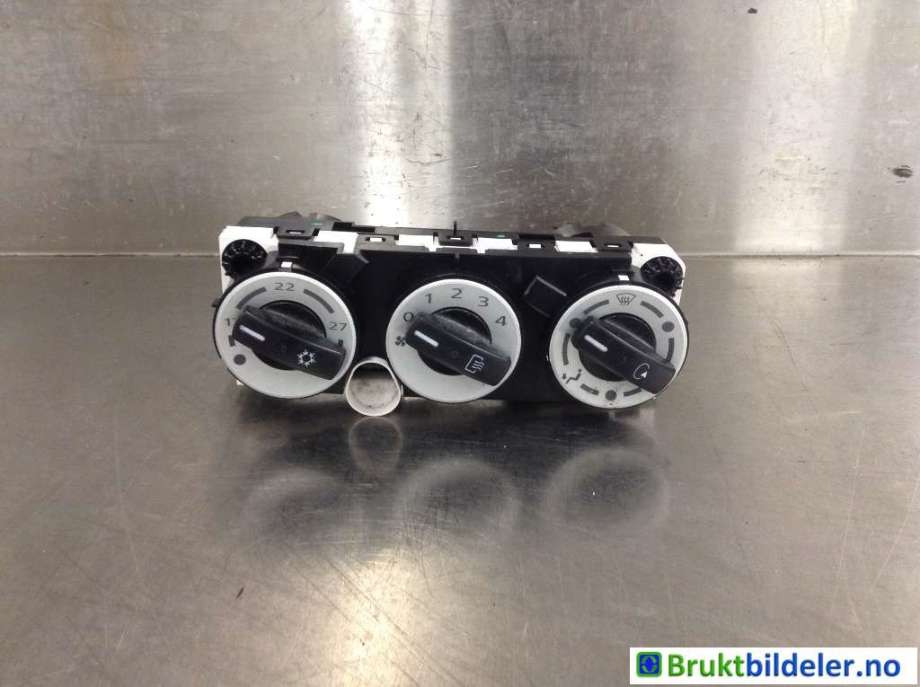 Varmeapparat betjening til Mitsubishi Colt, 2009-2013 (Type VII, Fase 2) (MITSUBISHI|7820A256-H)