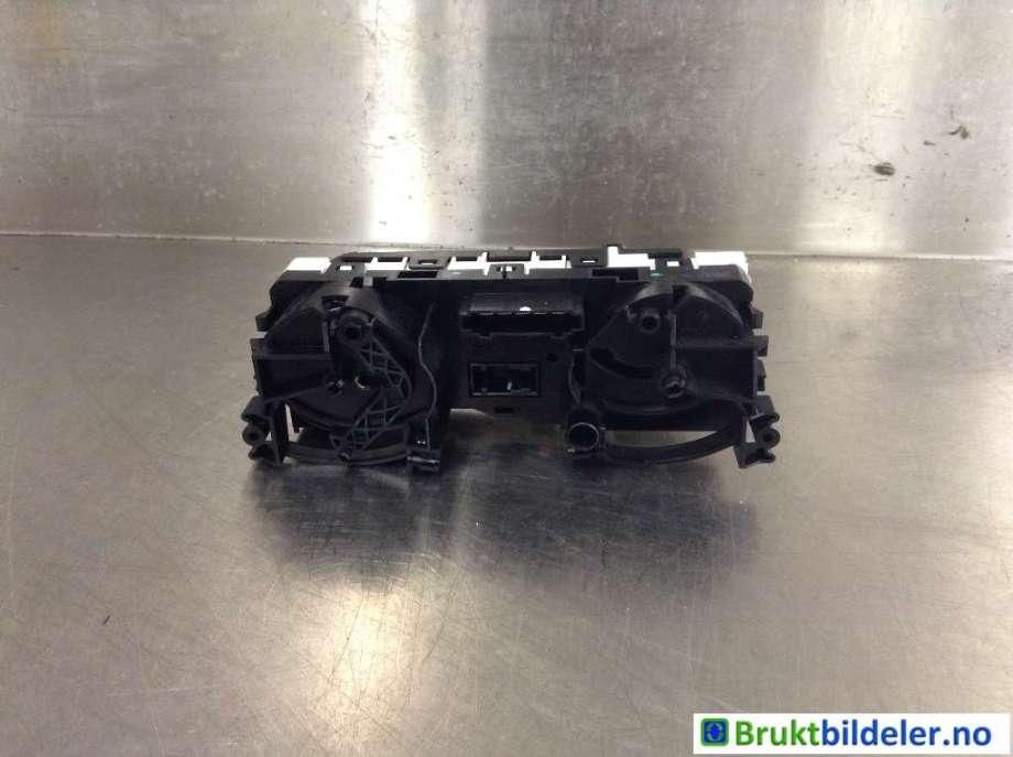 Varmeapparat betjening til Mitsubishi Colt 2009-2013 (Type VII, Fase 2)  (MITSUBISHI|7820A256-H|)
