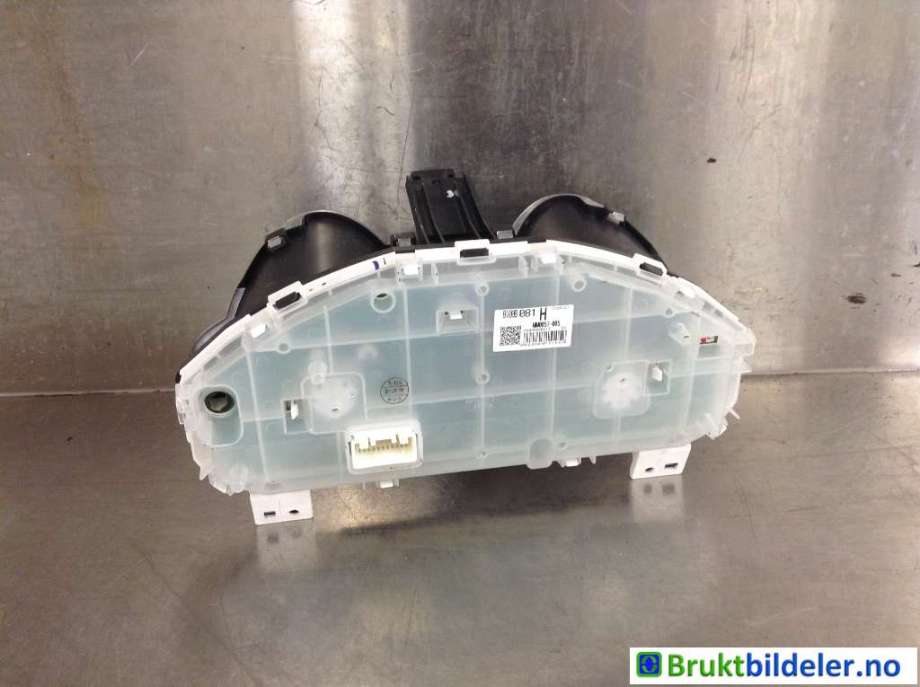 Instrumentpanel til Mitsubishi Colt 2009-2013 (Type VII, Fase 2)  (MITSUBISHI|8100B081H|MM0051-005|)