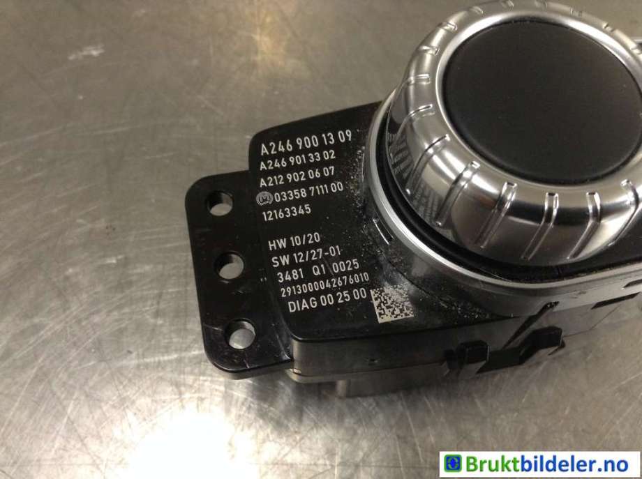 Bilstereo diverse til Mercedes A-Klasse 2012-2018 (W176) (W176) (MERCEDES|A 246 901 33 02|)
