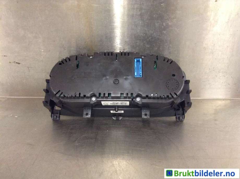 Instrumentpanel til VW Transporter / Caravelle 2015-2019 (T6) (T6) (VOLKSWAGEN|7E0 920 870 S|)
