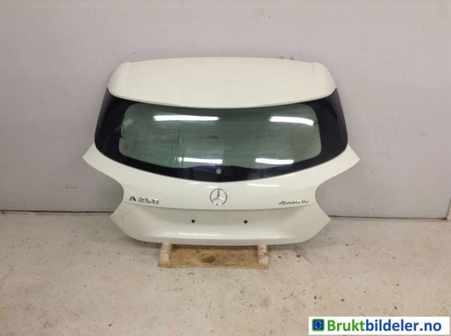 Bakluke combi til Mercedes A-Klasse, 2012-2018 (W176) (W176) (MERCEDES|A 176 740 01 05)