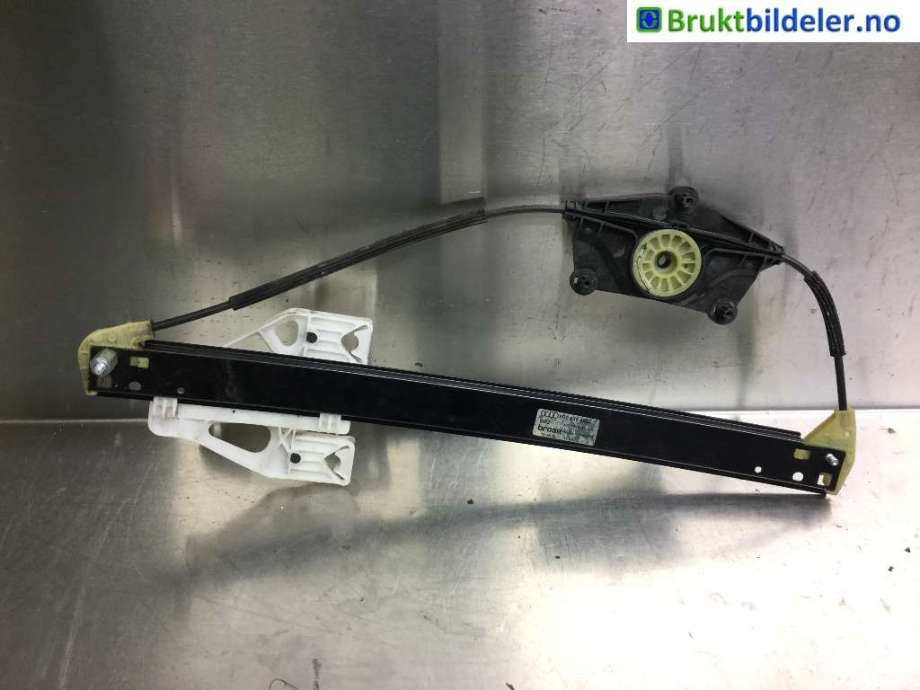 Ruteheis til Audi Q5, 2012-2017 (Type I, Fase 2)  (AUDI|8R0 839 462 D)