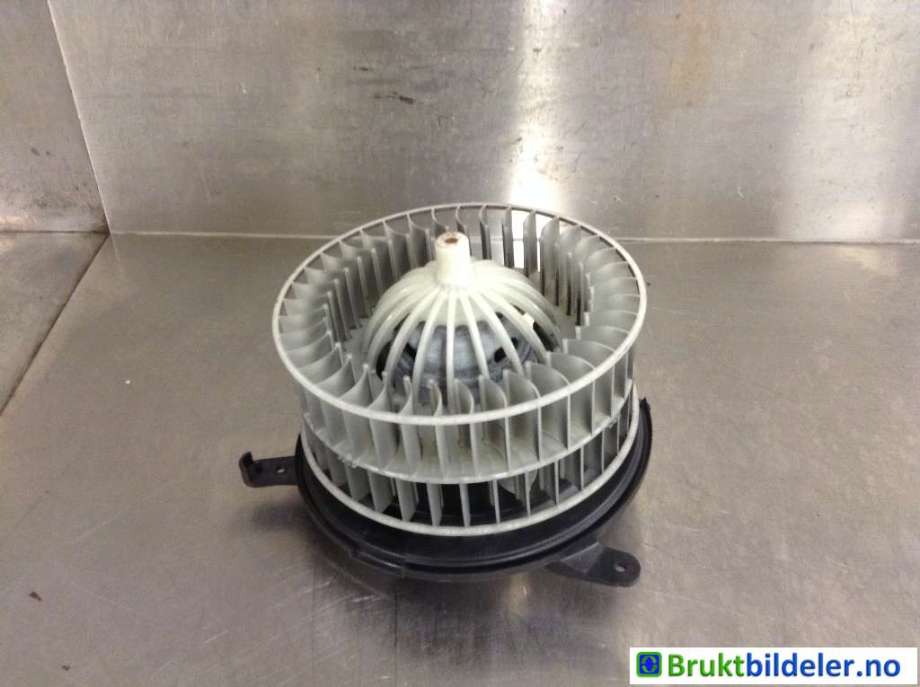 Varmeapparat motor til Mercedes E-Klasse, 1995-2000 (Fase 1) (W210) (W210) (MERCEDES|A 210 820 52 42)