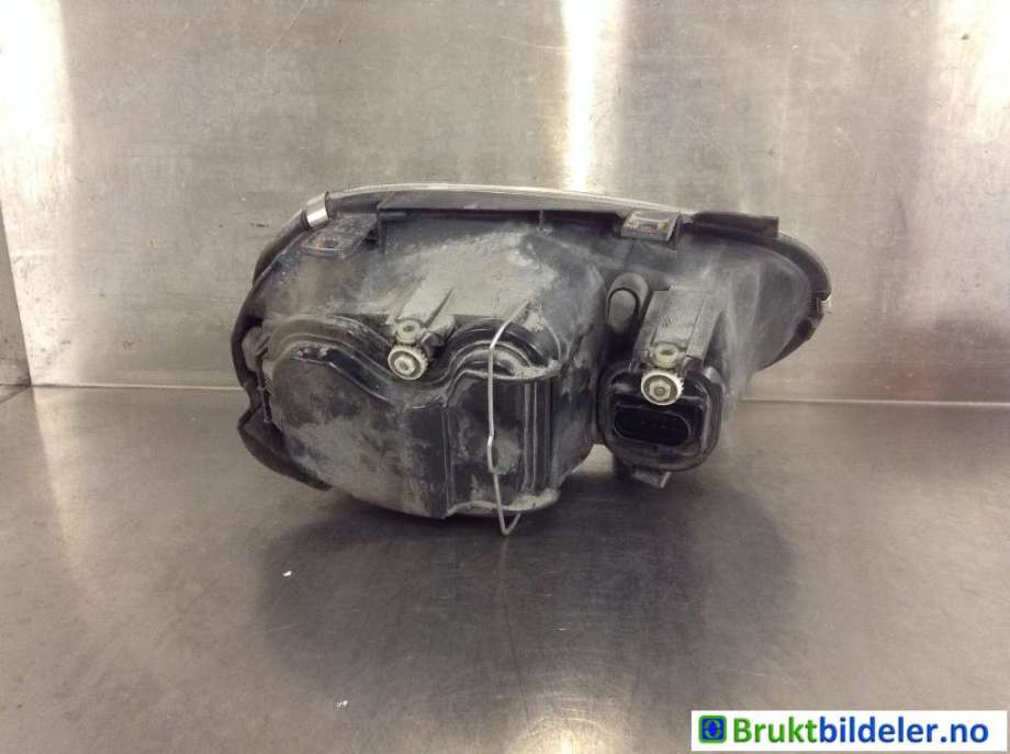 Frontlykt venstre halogen til VW Golf IV 1998-2003  (VOLKSWAGEN|1J1 941 017 F|)