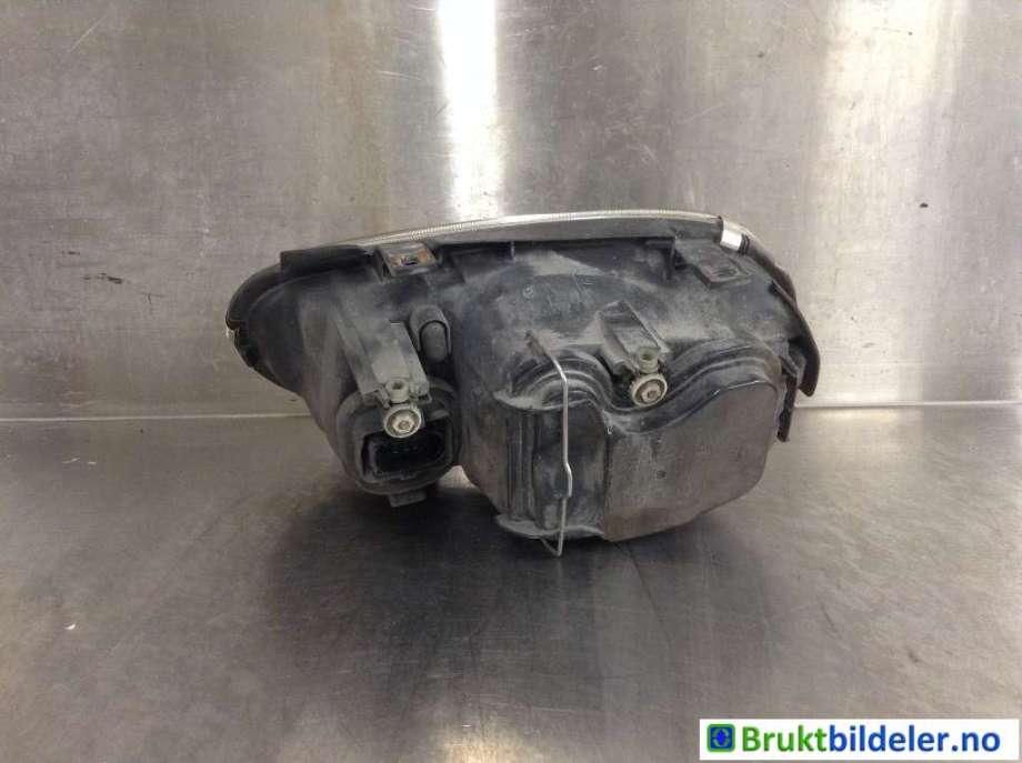 Frontlykt høyre halogen til VW Golf IV 1998-2003  (VOLKSWAGEN|1J1 941 018 F|)
