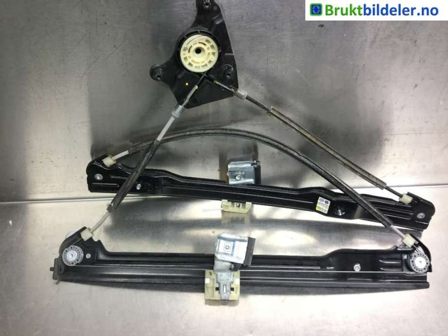 Ruteheis til VW Caddy, 2015-2020 (Type III, Fase 3)  (VOLKSWAGEN|2K5 837 462)