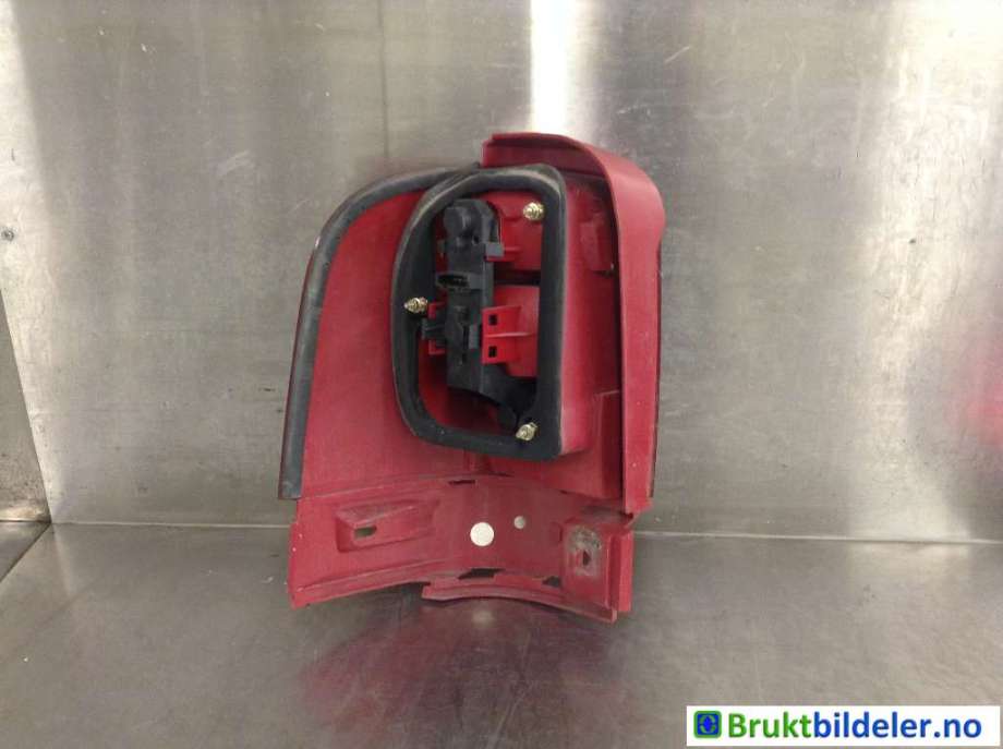 Baklykt høyre til VW Sharan 2000-2010 (Type I, Fase 2)  (VOLKSWAGEN|7M3 945 096 J|)