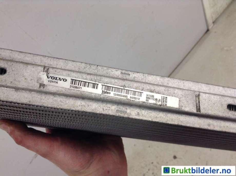 Intercooler til Volvo S60 2010-2014 (Type II, Fase 1)  (VOLVO|31338471|MM112J H|)
