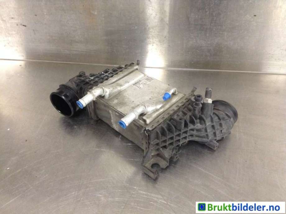 Intercooler til VW Transporter / Caravelle, 2015-2019 (T6) (T6) (VOLKSWAGEN|04L 154 749 L)