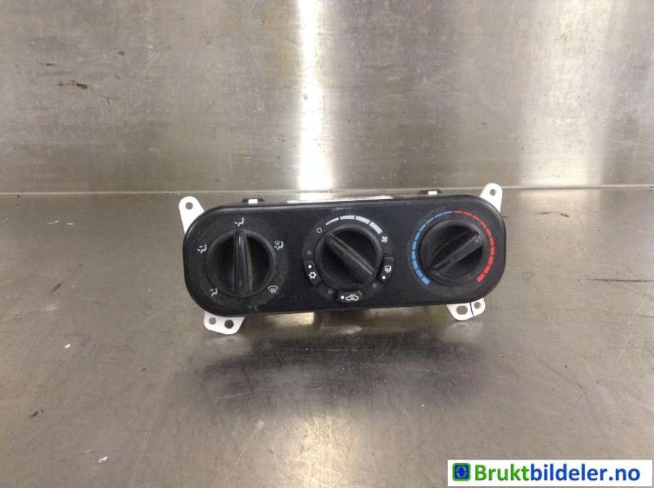 Varmeapparat betjening til Jeep Patriot, 2007-2010 (JEEP|55111874AB)