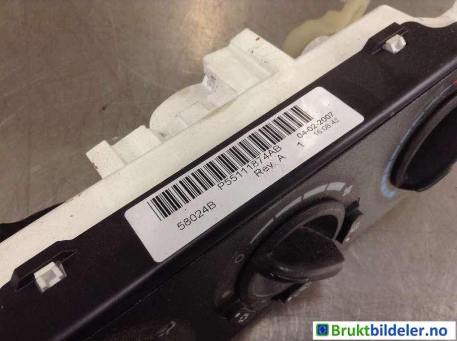 Varmeapparat betjening til Jeep Patriot 2007-2010  (JEEP|55111874AB|)
