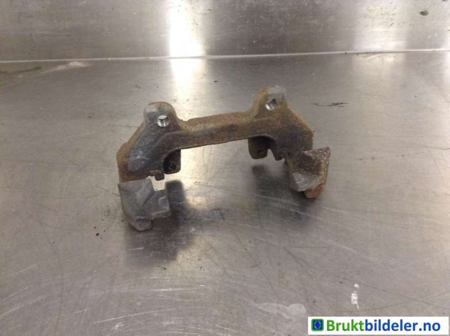 Bremsecaliper brakett til Fiat 500, 2008-2020  (FIAT|)