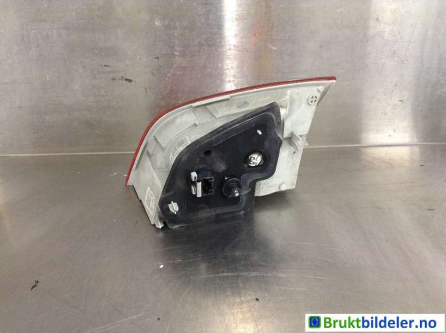 Baklykt venstre indre til Peugeot 508 2011-2014 (Type I, Fase 1)  (PEUGEOT|9686780580||6350 LZ)
