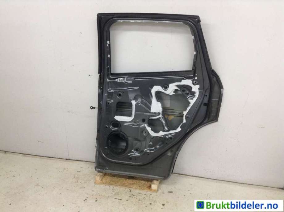 Dør høyre bak til Ford Kuga 2013-2019  (FORD|GV41-S24630-AH||2413515)